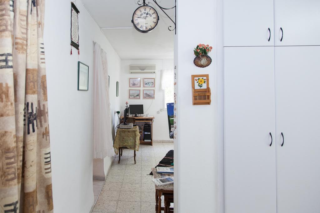 Stella Maris Hosting Apartment Haifa Room photo