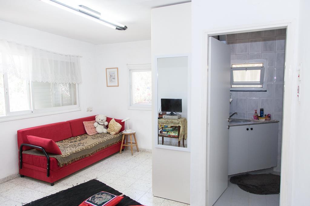 Stella Maris Hosting Apartment Haifa Room photo